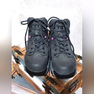 WOLVERINE GRAY HIKING BOOTS WITH COMPOSITE TOE